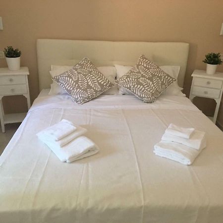 Queen Chic Apartment Специя Экстерьер фото