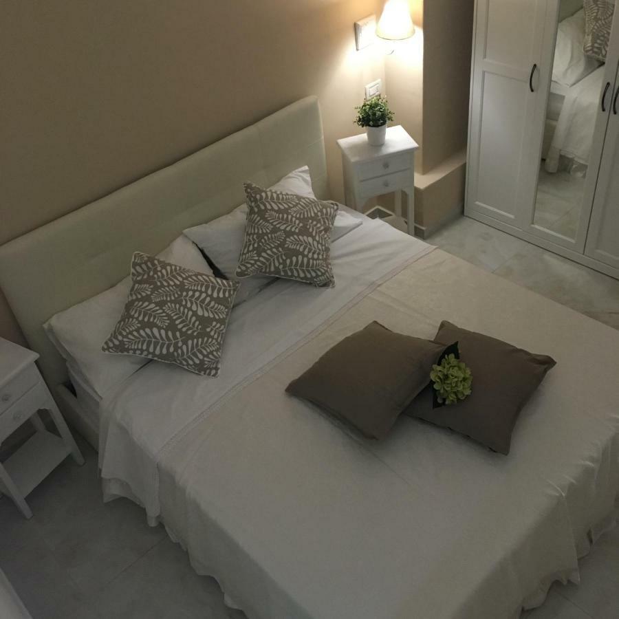 Queen Chic Apartment Специя Экстерьер фото