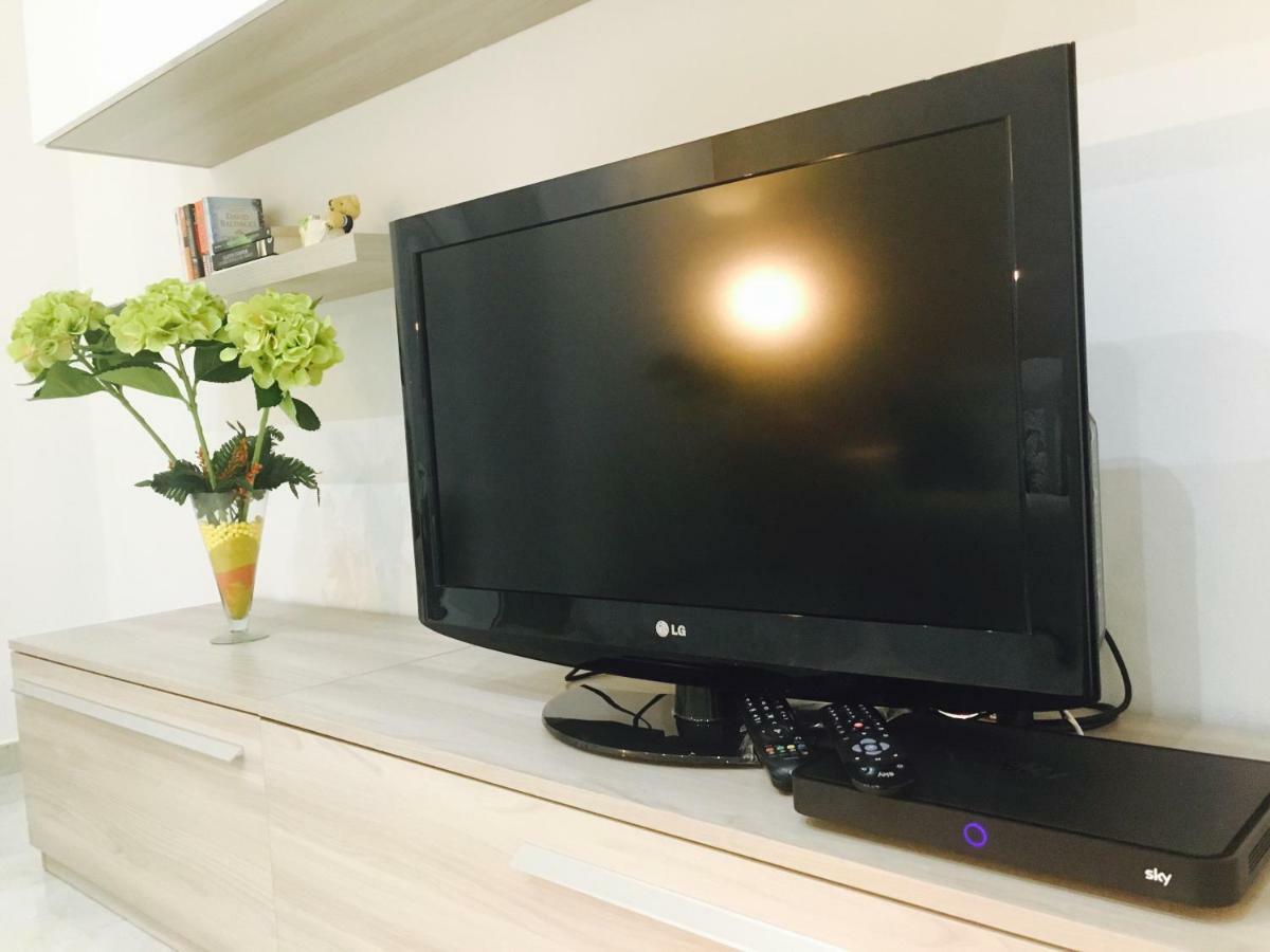 Queen Chic Apartment Специя Экстерьер фото