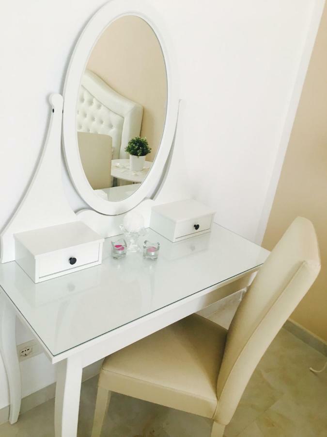 Queen Chic Apartment Специя Экстерьер фото